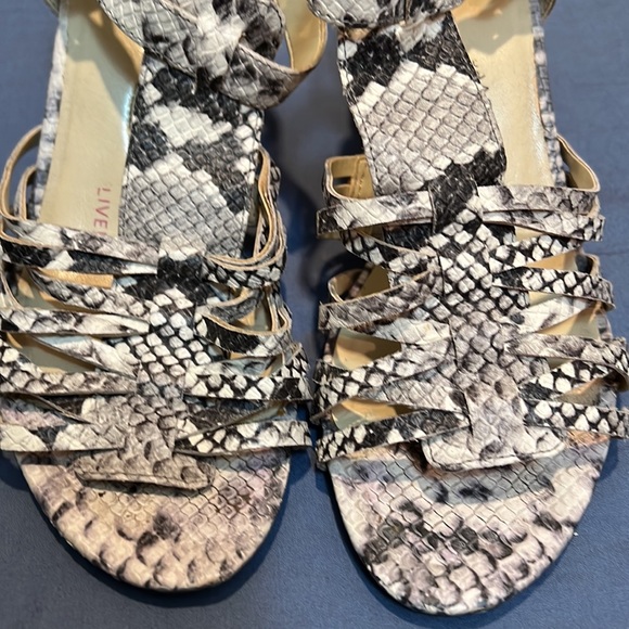 Isaac Mizrahi Live Sandals Size 7M - Leather Upper Snakeskin Cork Wedge - Picture 6 of 8